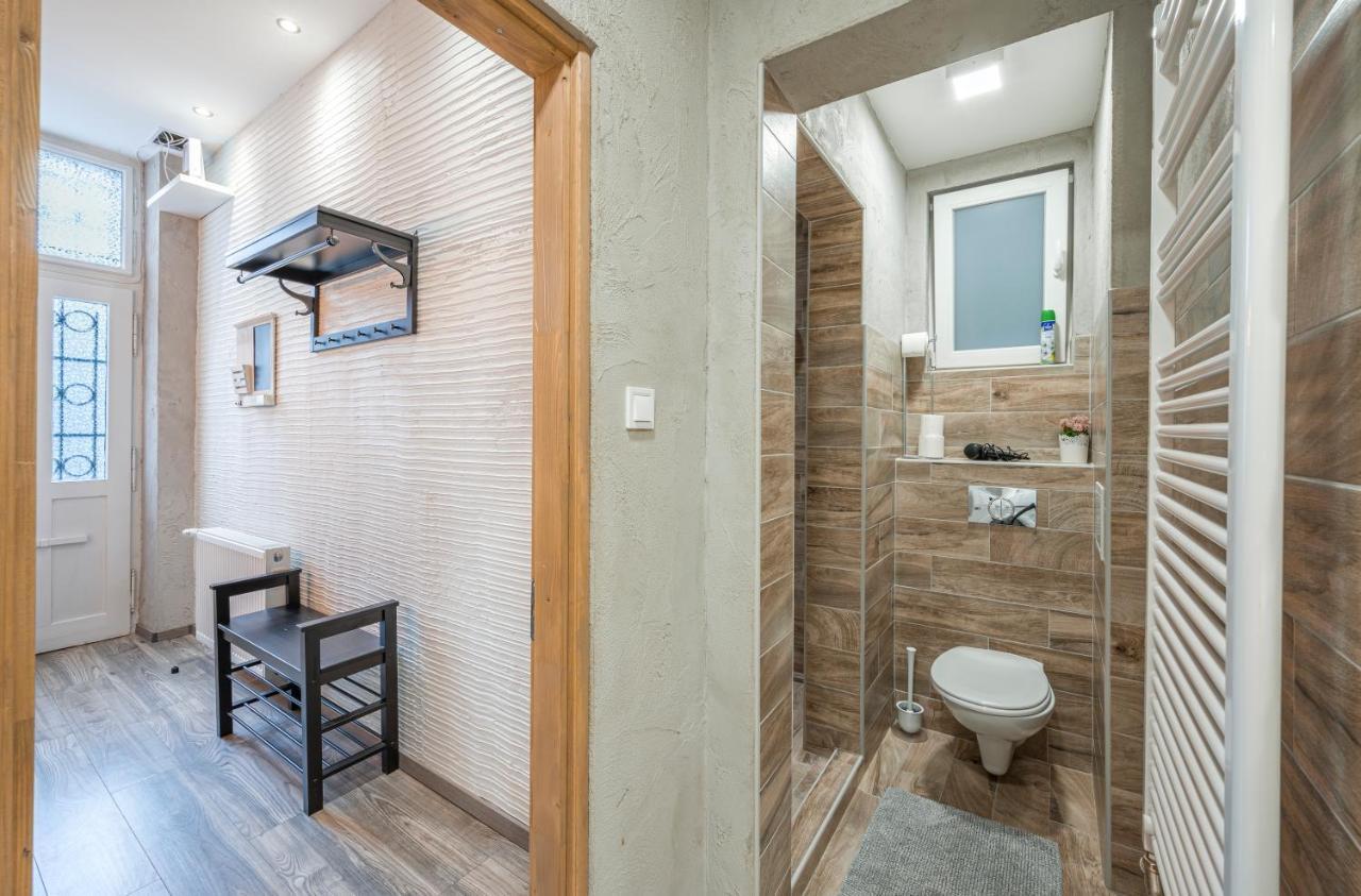 Design Apartment W Ac On Ring Road By Newave Apartments Будапеща Екстериор снимка